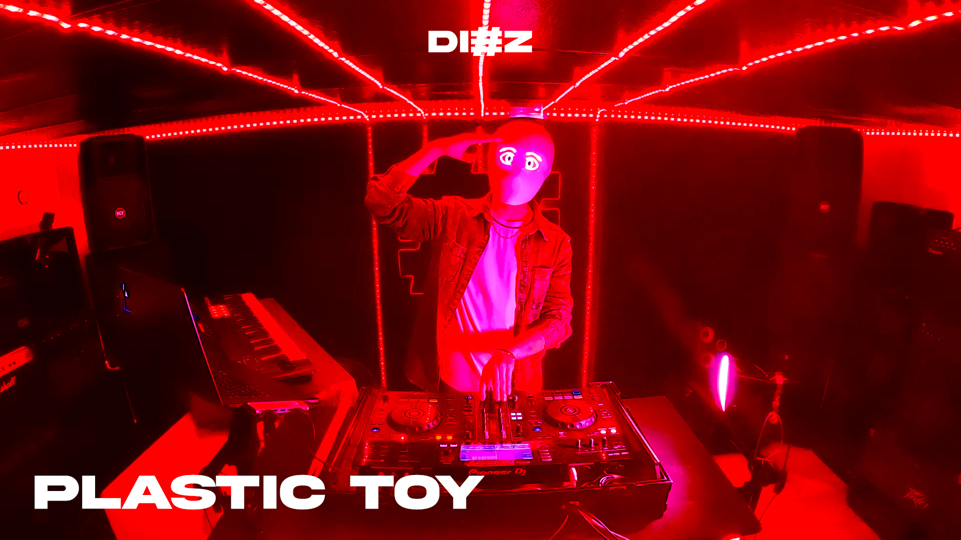 PLASTIC TOY @ LE SOUS-SOL